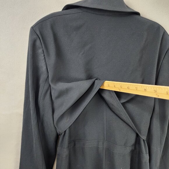 R Label Belted Trench Coat - Picture 5 of 10